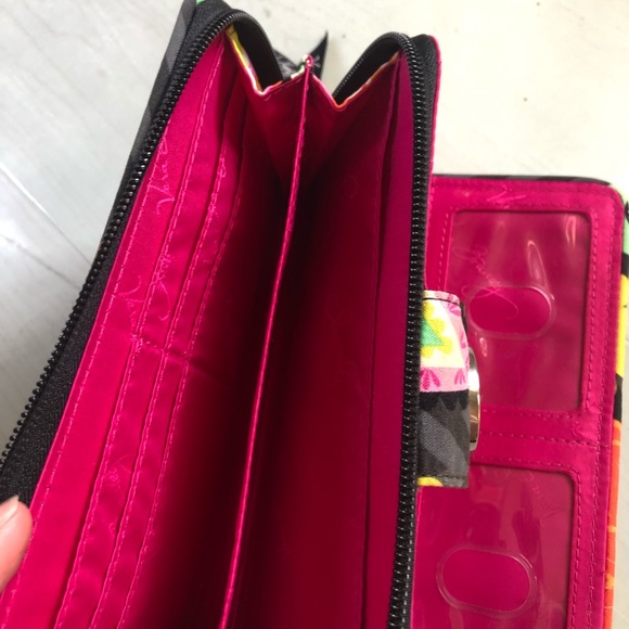Vera Bradley Wallet - Picture 4 of 4